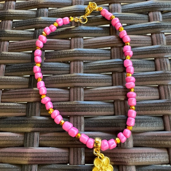 Handmade Jewelry - NWT Pink and Gold Beaded bracelet/ Anklet with flower chain